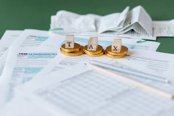 دافع ضرائب متوافق مع الحكومة