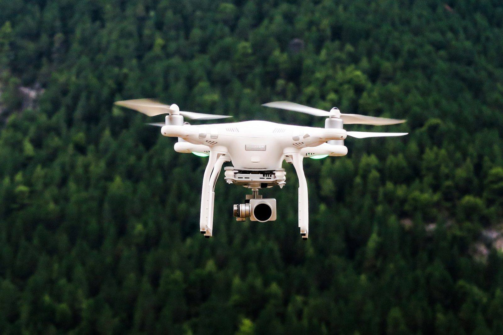 विमानन और UAV प्रकाश